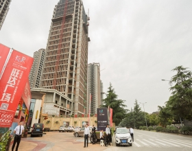 【旺达铭苑4-1***】意大利贝雷塔明装暖气片安装施工