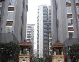 【金林俊景1-1-***】德国威能明装暖气片安装施工