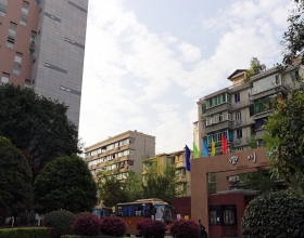 【新南路44-18号40-2-***】德国威能明装暖气片安装施工