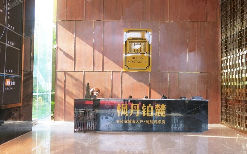 【合能枫丹铂麓3-1-30**】意大利贝雷塔暗装暖气片安装案例