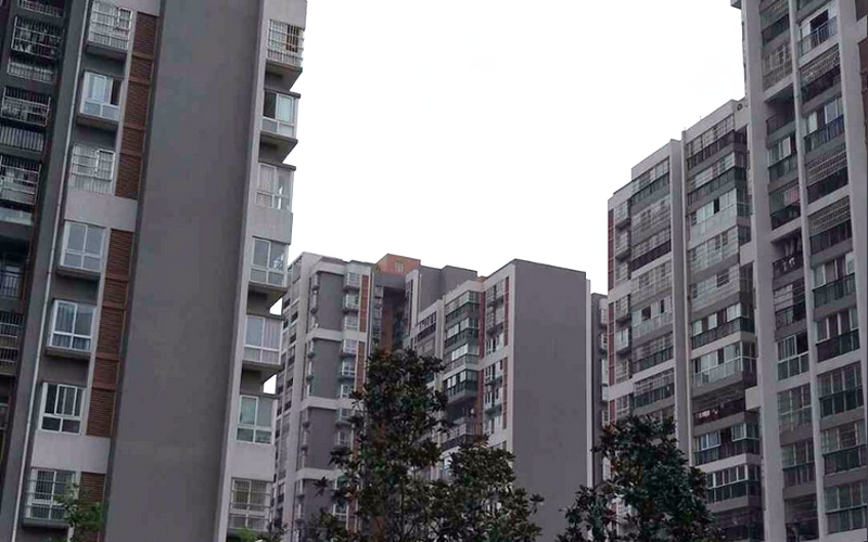 【华美二期2-1-10**】德国威能明装暖气片安装施工