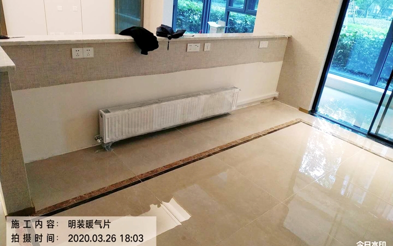 【龙湖西宸原著5-101】德国菲斯曼明装暖气片安装施工