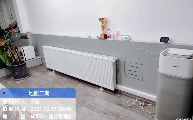 【建发鹭洲国际5-2-1001】德国威能明装暖气片安装施工