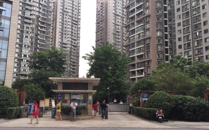 【镏金岁月3-1-2***】意大利贝雷塔明装暖气片安装施工