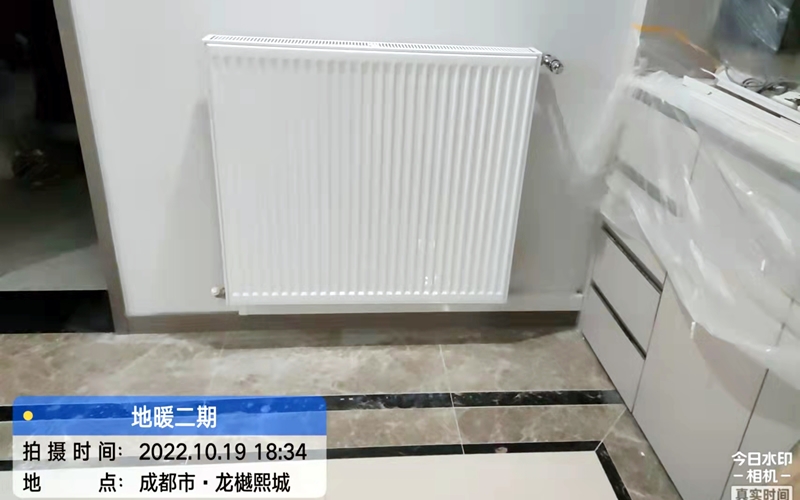 【龙樾熙城2期6-1-503】德国威能明装暖气片安装施工