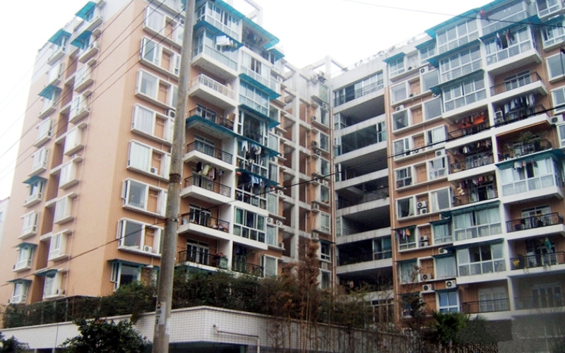 【汇锦公寓3-***】德国博途明装暖气片安装施工