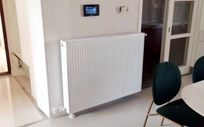 【中南上熙府熙悦14-1403】德国威能明装暖气片安装施工