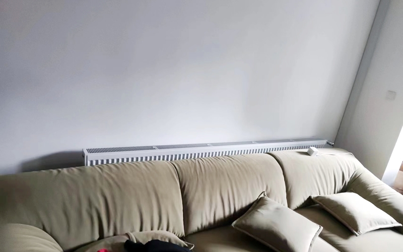 【优品尚东三期1-1-305】德国威能明装暖气片安装施工