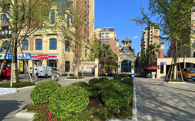 【三里花城23-1-1***】日立家用中央空调多联机安装