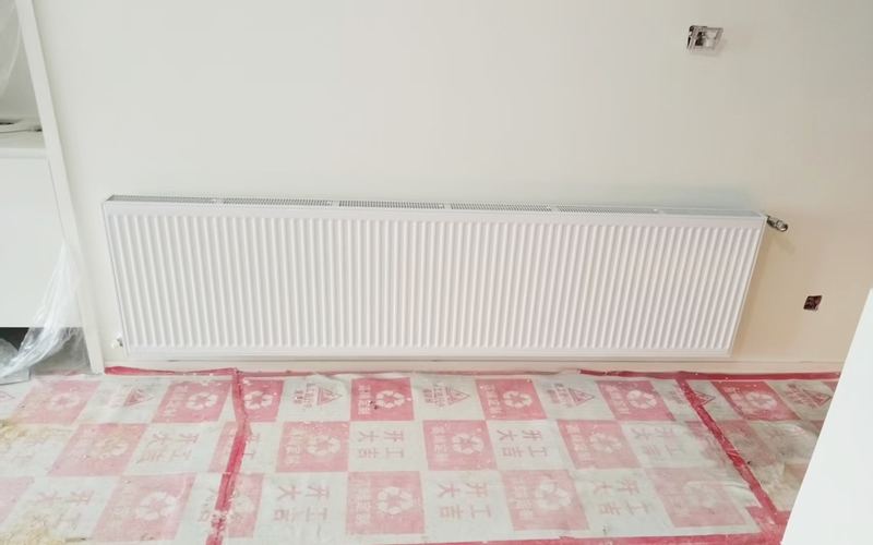 【山河玖璋5-1402】德国威能暗装暖气片安装施工